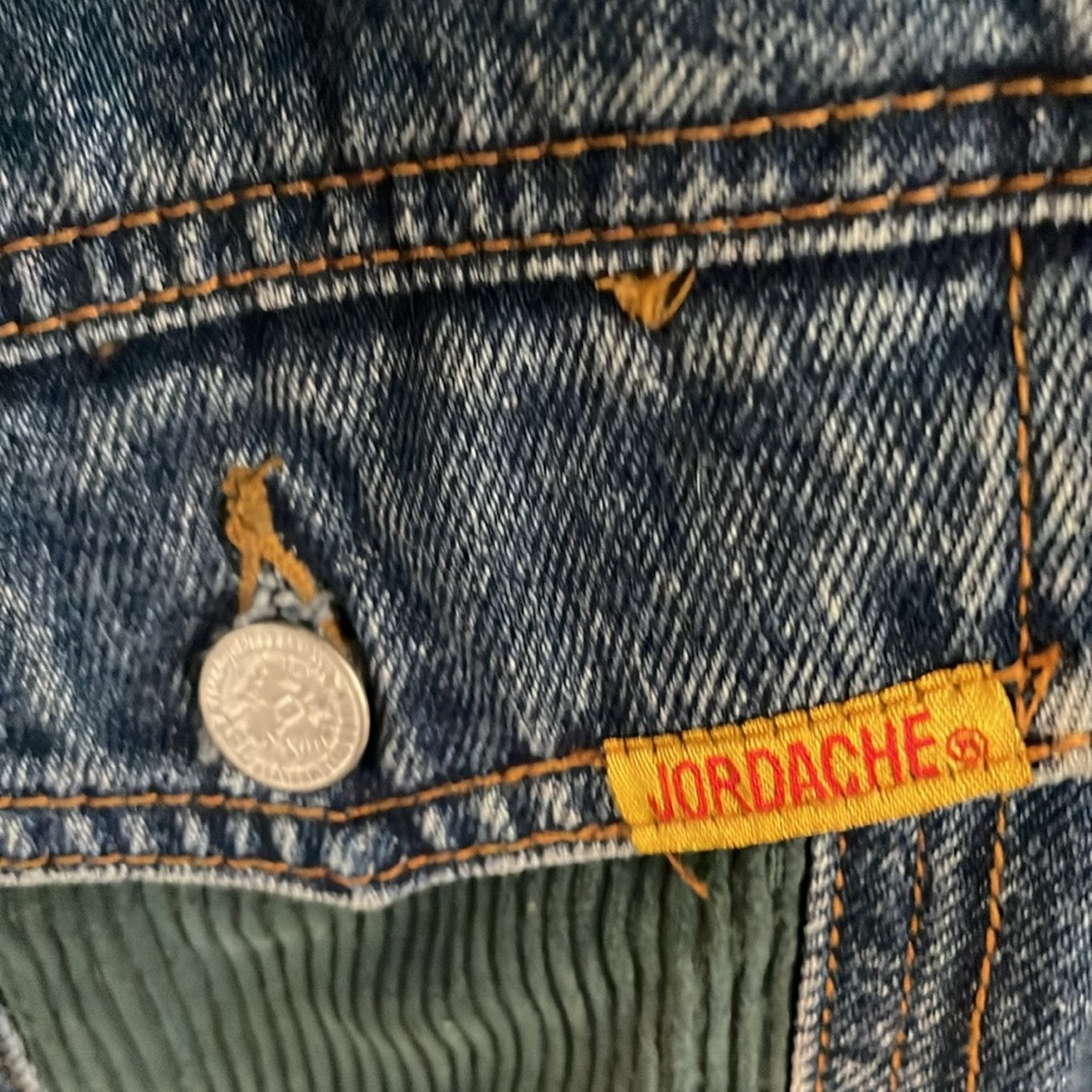 Vintage JORDACHE denim jacket (ladies) Medium - Picture 3 of 6